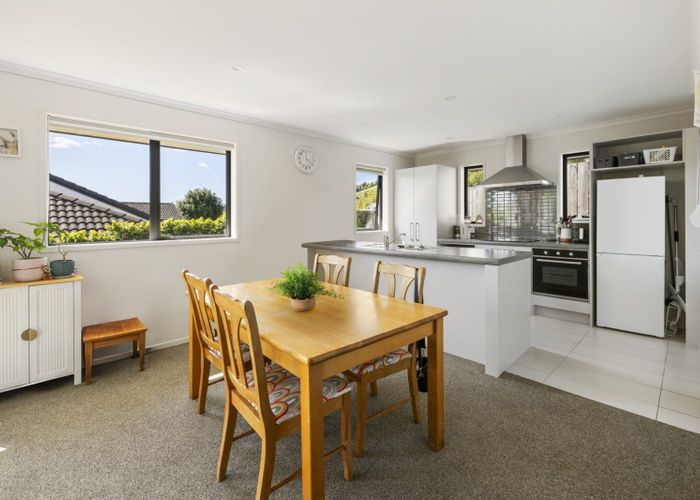  at 5 Caldera Crescent, Pyes Pa, Tauranga