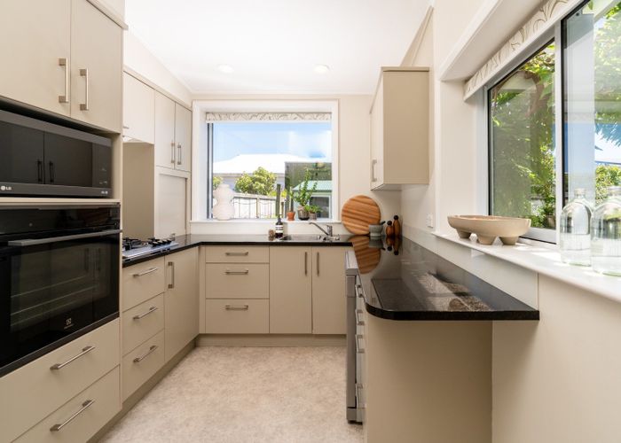  at 20 Plymouth Street, Karori, Wellington