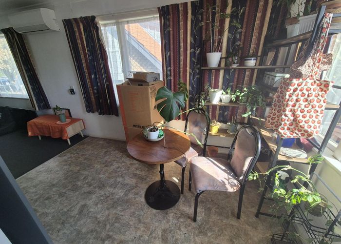  at 2/5A Te Aroha Street, Hamilton East, Hamilton, Waikato