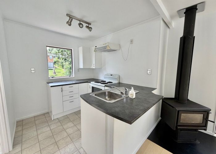  at 2/10 Halder Place, Torbay, North Shore City, Auckland