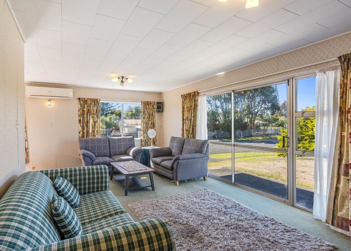  at 50 Queens Road, Waikanae Beach, Waikanae