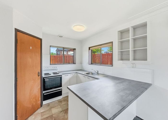  at 44 Wattle Street, New Lynn, Waitakere City, Auckland