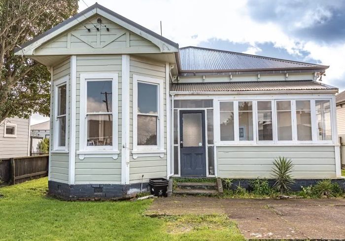  at 42 Bignell Street, Gonville, Whanganui