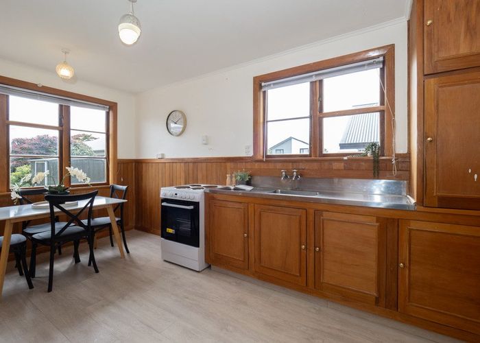  at 25 Willow Street, Hampstead, Ashburton
