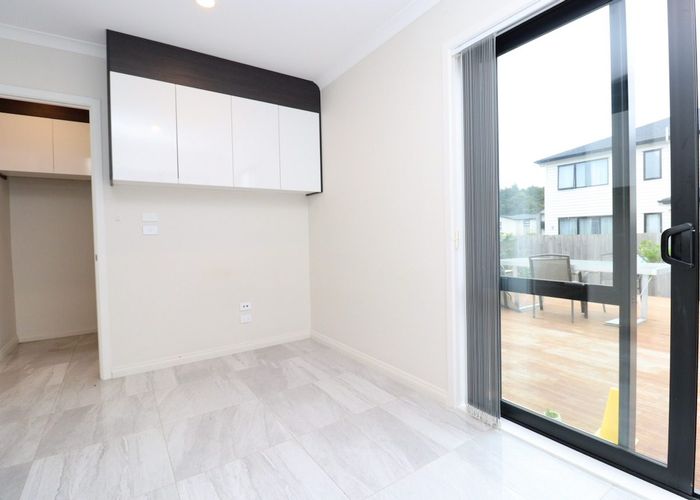  at 4 Piringa Street, Flat Bush, Manukau City, Auckland