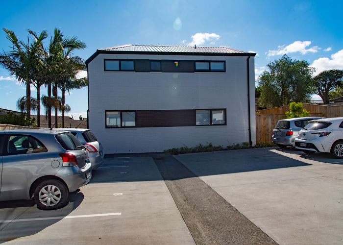 at 4/71 Ruawai Road, Mount Wellington, Auckland City, Auckland