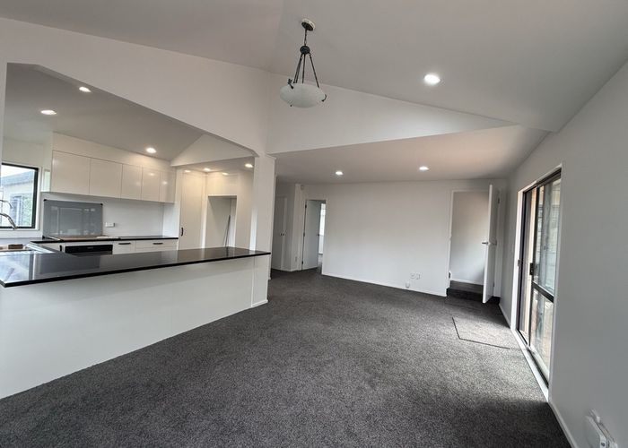  at 70A Carlisle Road, Browns Bay, North Shore City, Auckland