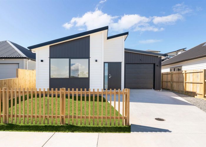  at 21 Whakairo Crescent, Gulf Harbour, Rodney, Auckland