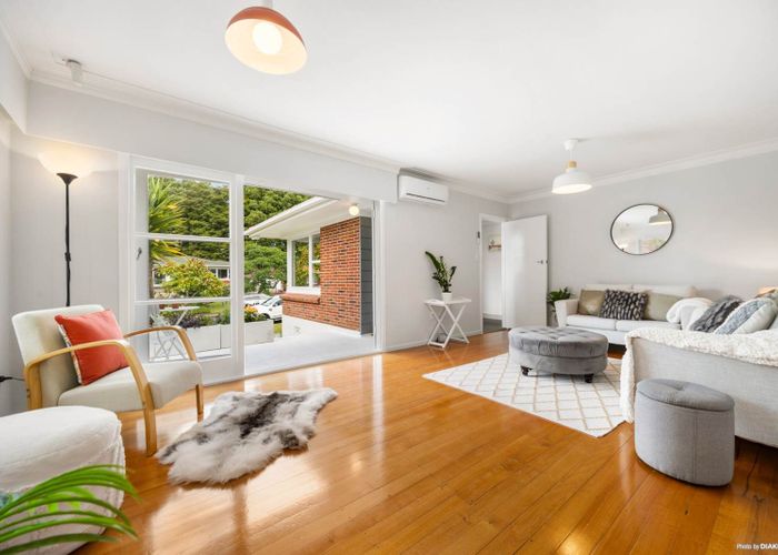  at 16 Kahurangi Place, Hill Park, Manukau City, Auckland