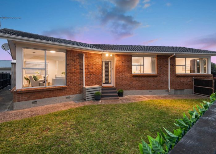  at 102 Cascades Road, Pakuranga Heights, Manukau City, Auckland