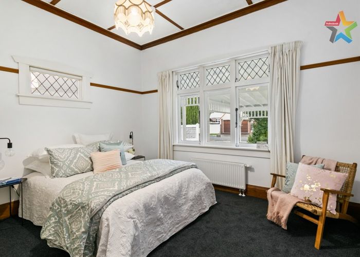  at 15 PURIRI ST , WOBURN, LOWER HUTT