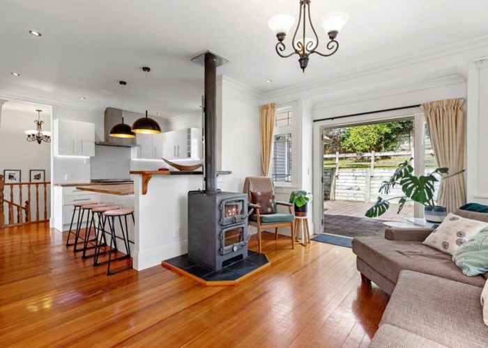  at 84 Waitaha Road, Welcome Bay, Tauranga