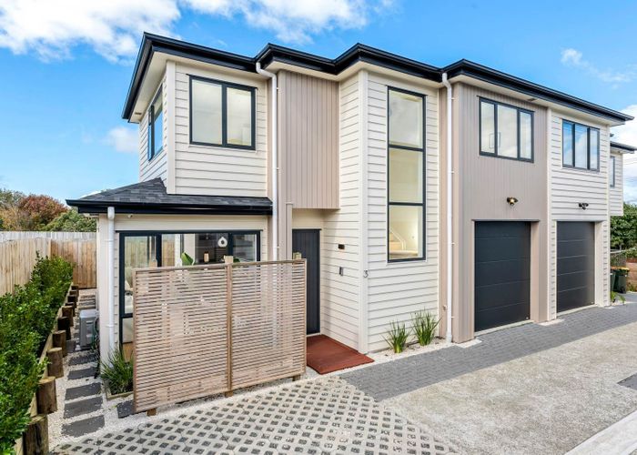  at 3/110 Royal Road, Massey, Waitakere City, Auckland