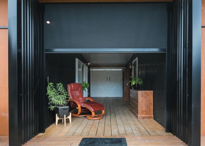  at 20 Dundas Street, Porangahau