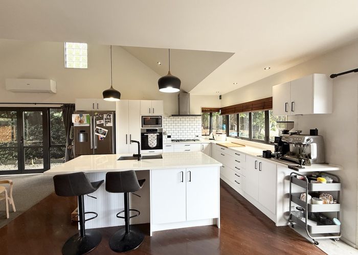  at 701B Beach Road, Rothesay Bay, North Shore City, Auckland