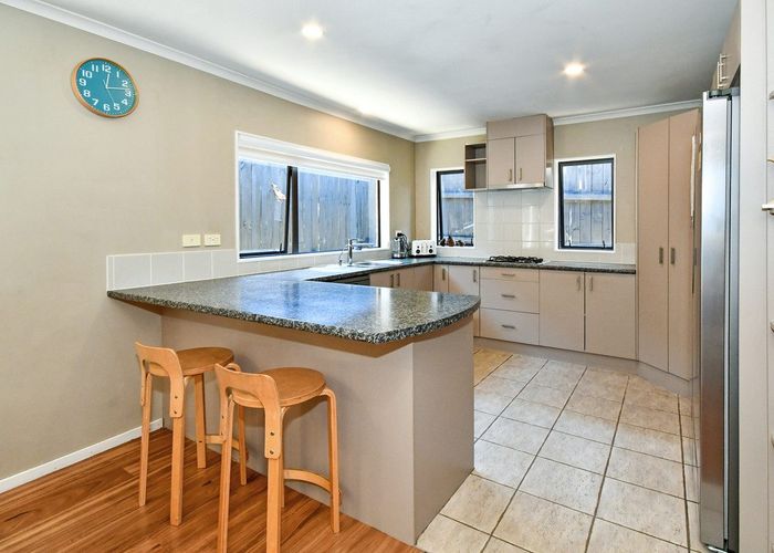  at 11 Murrayfield Lane, The Gardens, Manukau City, Auckland