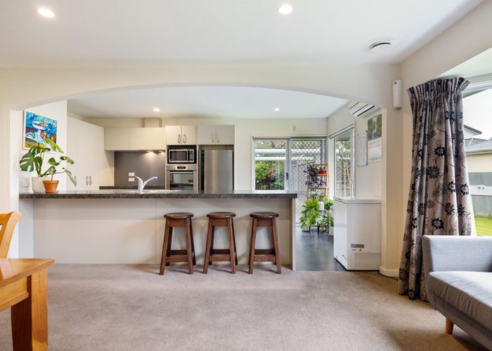  at 37 Woodbury Street, Avonhead, Christchurch City, Canterbury