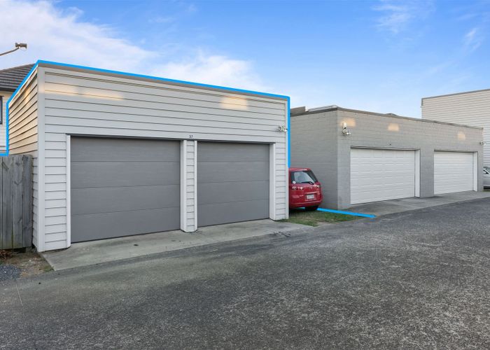  at 37 Treestump Road, Takanini