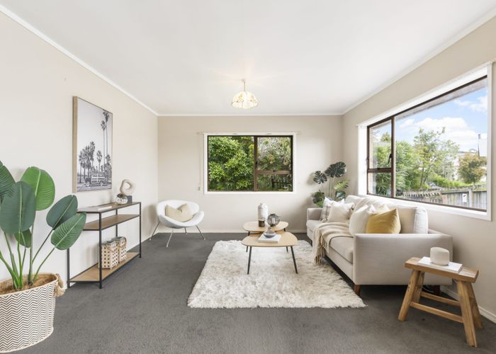  at 1/225 Rangatira Road, Beach Haven, Auckland