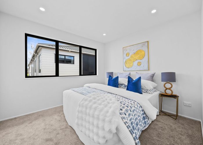  at 6 Robertson Road, Ranui, Waitakere City, Auckland