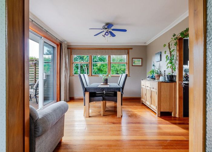  at 27 Sheffield Street, Awapuni, Palmerston North, Manawatu / Whanganui