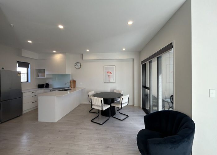 at 6/39 Renata Crescent, Te Atatu Peninsula, Waitakere City, Auckland