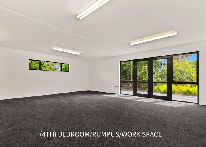  at 11 The Close, Greenhithe, Auckland