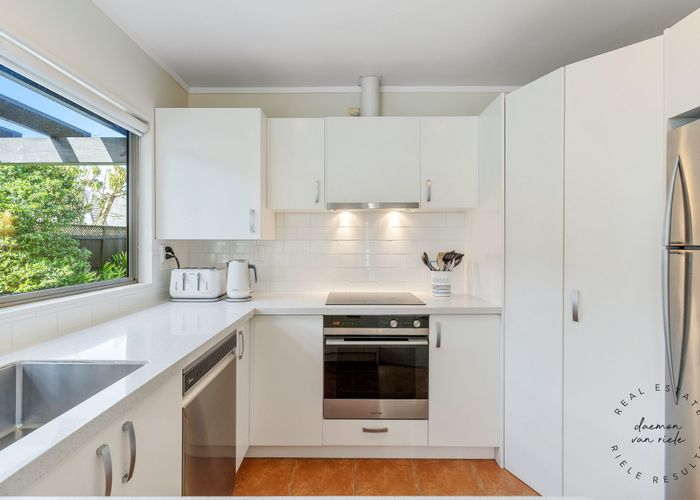  at 4 Amarillo Place, Manurewa, Manukau City, Auckland