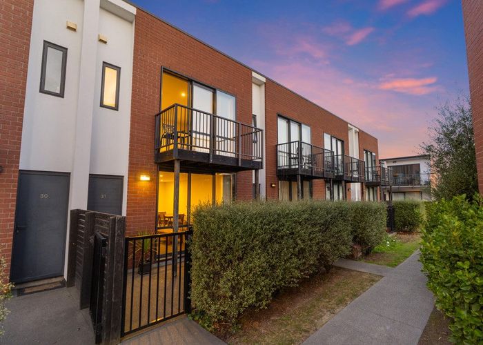  at 31/17 Bunyan Street, Waltham, Christchurch