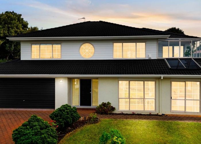  at 9 Highgate Place, Somerville, Manukau
