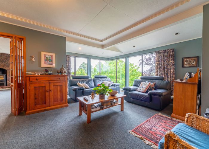  at 42 Maudes Road, Deborah
