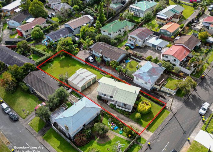  at 40 Sunnyfield Crescent, Glenfield, Auckland