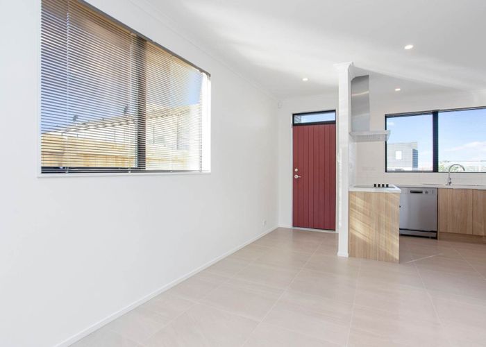  at 2 Gazala Lane, Panmure, Auckland City, Auckland