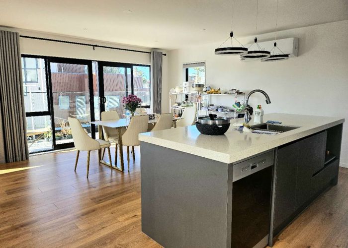  at 65B Sunrise Avenue, Murrays Bay, Auckland