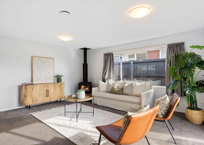  at 2/12 BARCLAY PLACE, Burwood, Christchurch