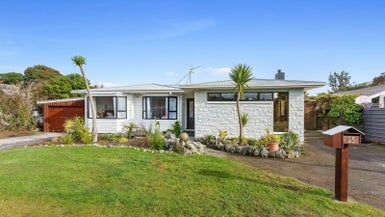  at 25 Hillcrest Road, Raumati South, Paraparaumu