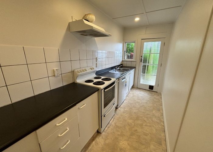  at 2/14 Orchard Street, Wadestown, Wellington, Wellington