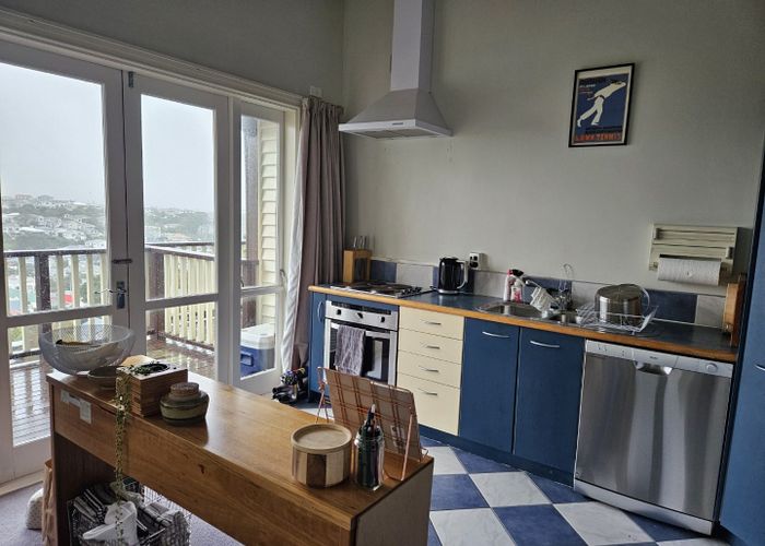  at 12 Hinau Road, Hataitai, Wellington