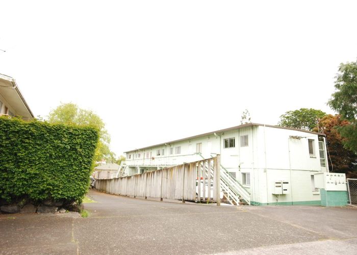  at 5/64 Grange Road, Mount Eden, Auckland