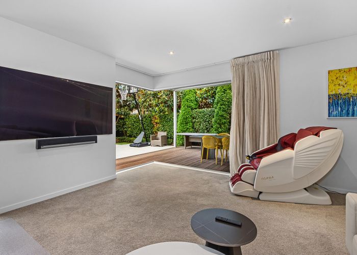  at 9 Wai-iti Terrace, Fendalton, Christchurch City, Canterbury