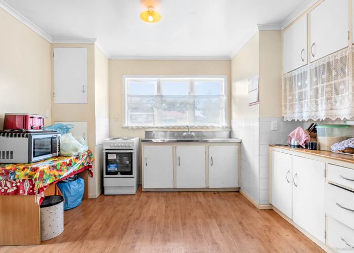  at 136 Favona Road, Favona, Auckland
