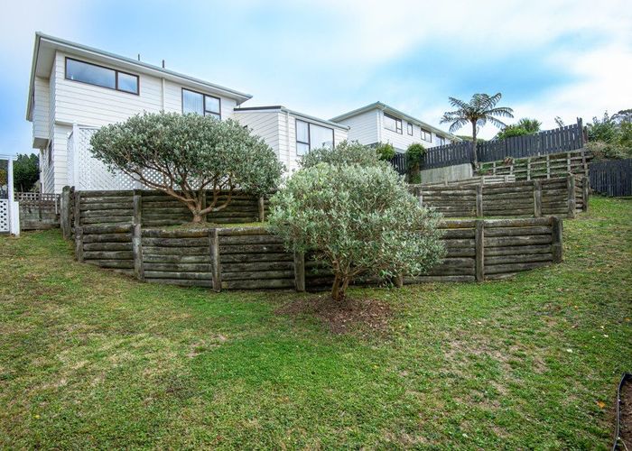  at 80 Victory Crescent, Tawa, Wellington