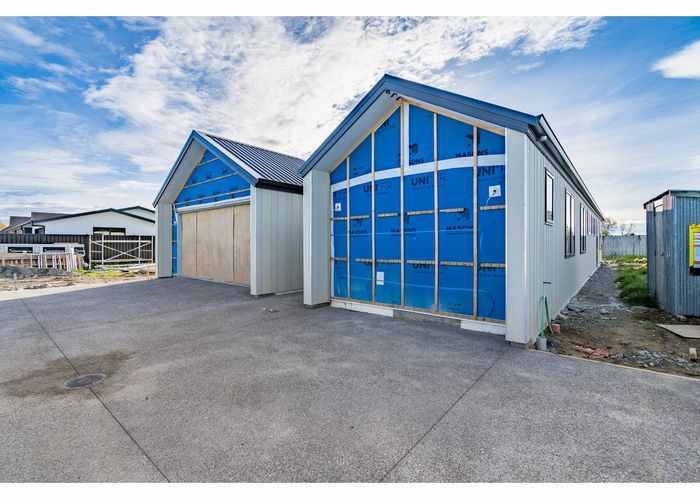  at 8 Barker Place, Waikiwi, Invercargill