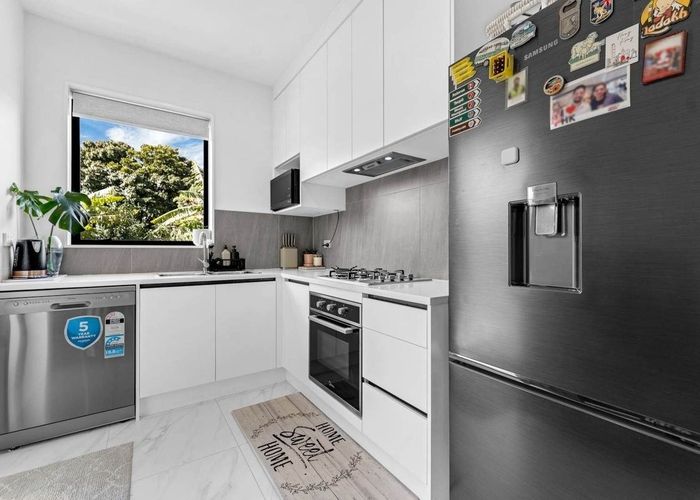  at 2 Fields Road, Manurewa, Manukau City, Auckland