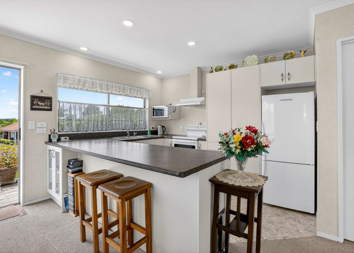  at 2/169 Wellington Street, Pukekohe, Franklin, Auckland