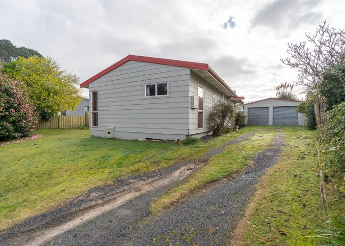  at 27 Riley Place, Fitzroy, Hamilton