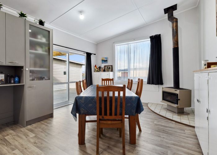  at 443 Normanby Road, Hawera