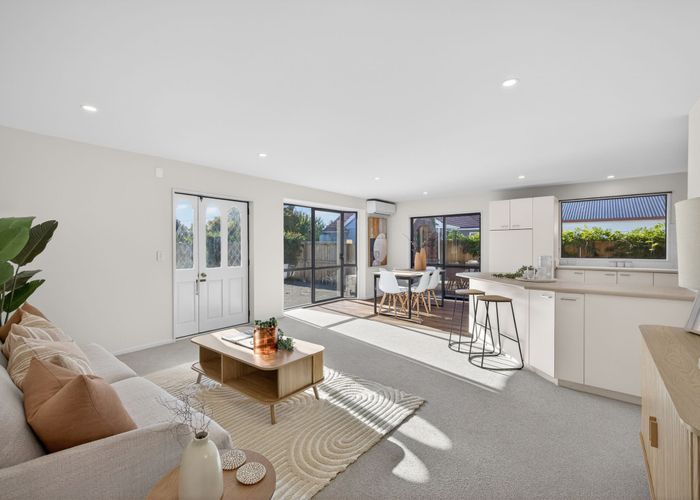  at 2/8 Fovant Street, Russley, Christchurch City, Canterbury