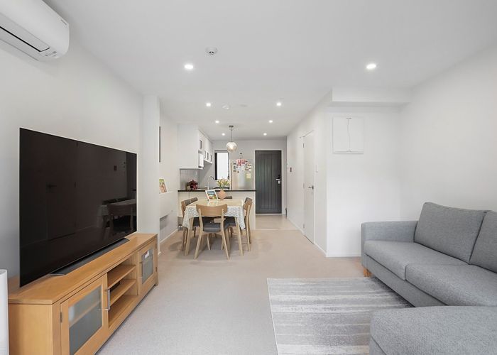  at 28/18 Hewlett Road, Massey, Auckland