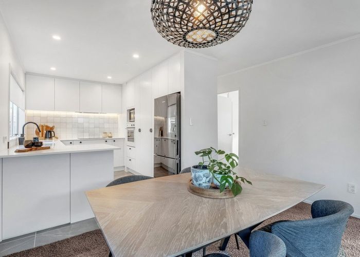  at 116M Michaels Avenue, Ellerslie, Auckland